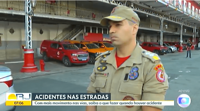 Corpo de Bombeiros RJ dá algumas dicas sobre como se comportar em acidentes nas estradas TV Globo (Bom Dia Rio)