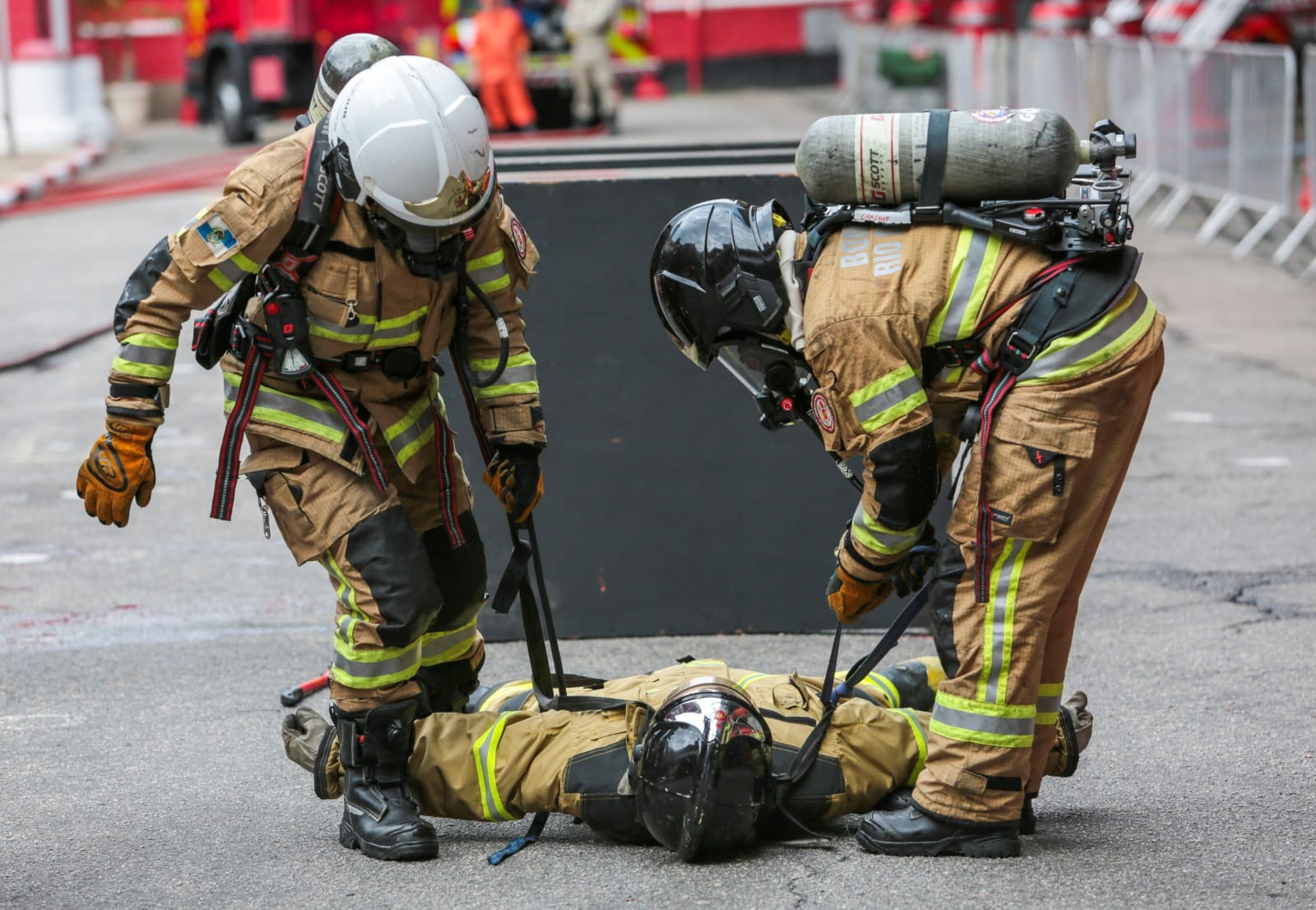 Bombeiros do RJ realizam seletiva para equipe de competições operacionais