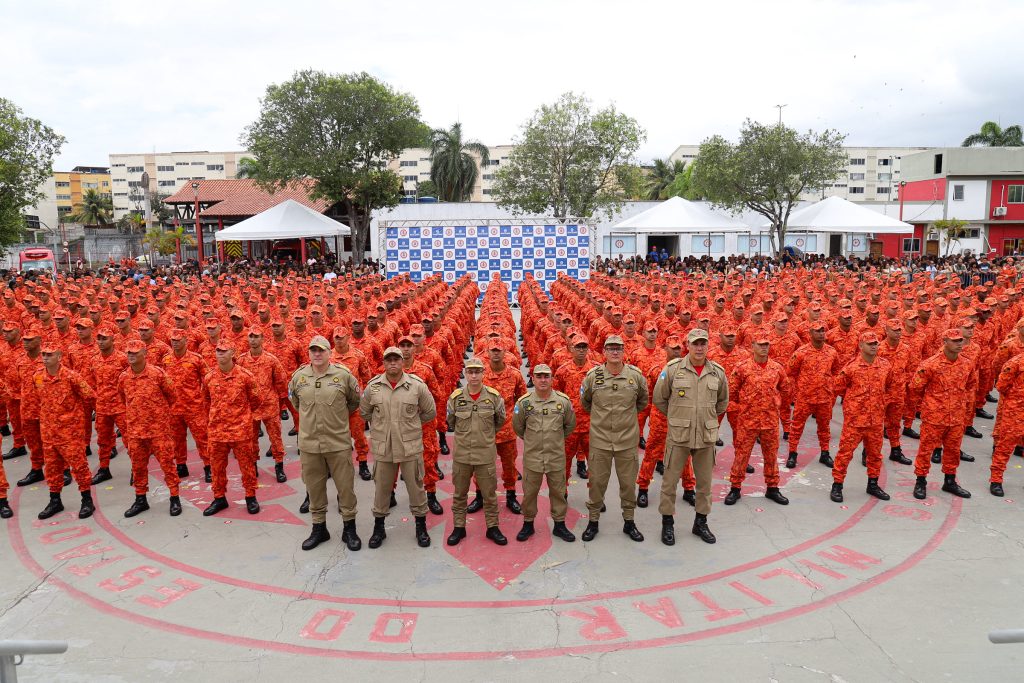 CBMERJ forma mais de 450 novos soldados em cerimônia que marca reforço operacional no estado