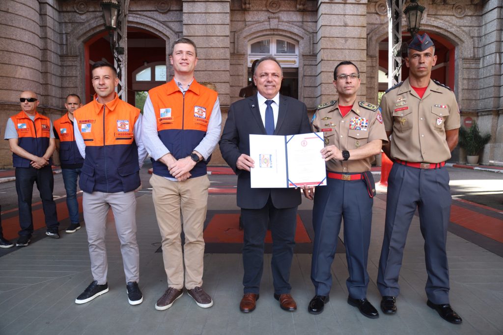 Corpo de Bombeiros amplia capacidade operacional com entrega de novo equipamento