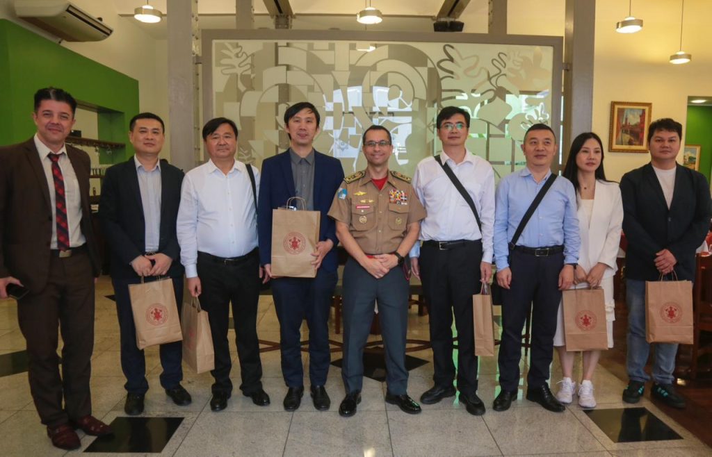 Delegação da Província de Hubei visita o Comando-Geral e fortalece cooperação internacional com o CBMERJ