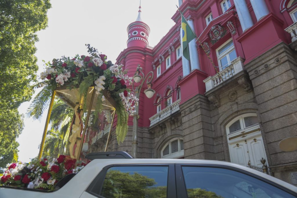 QCG recebe a visita da imagem peregrina de São Sebastião