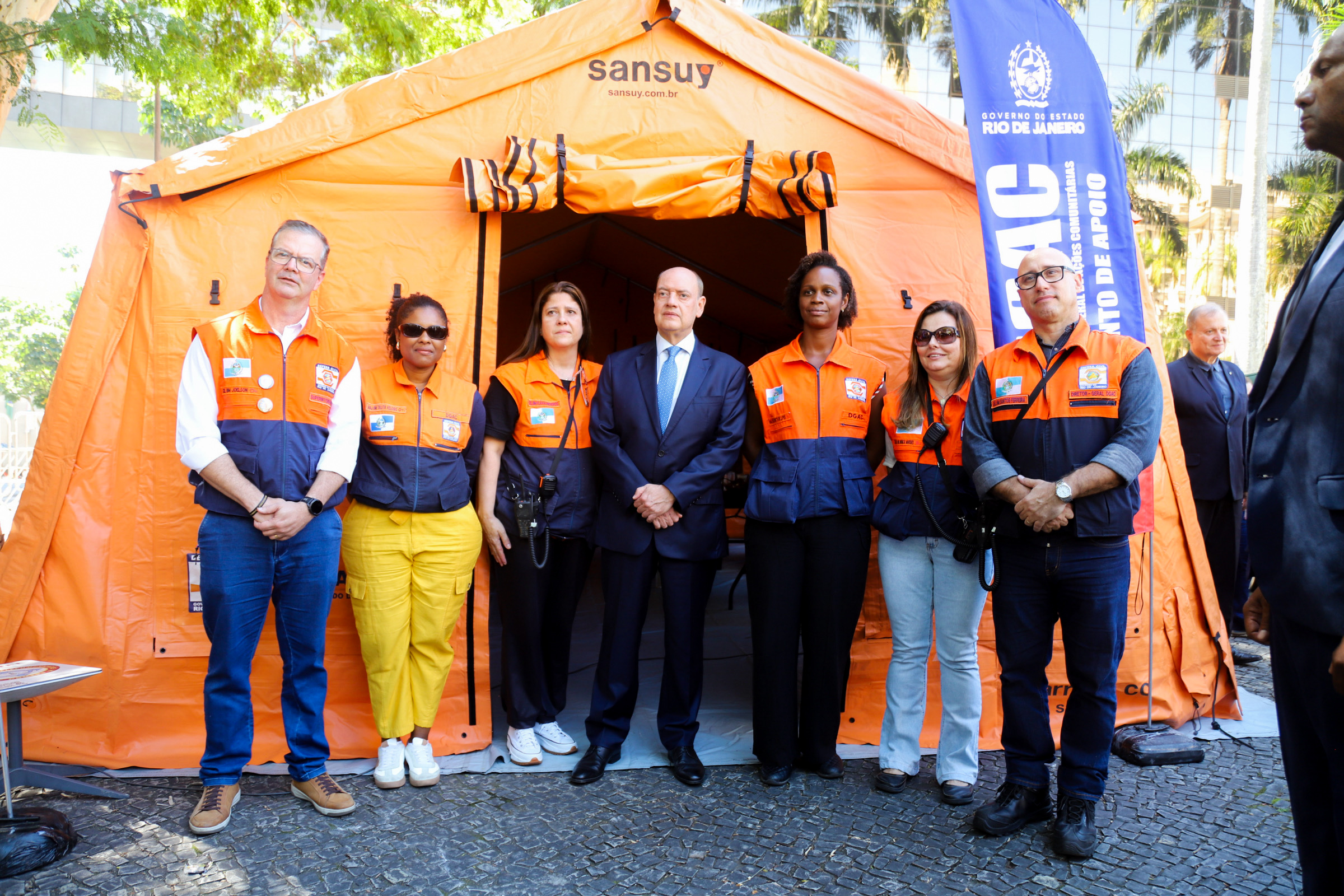 SEDEC e CBMERJ participam da Ação da Cidadania: “Registre-se” no Centro do Rio