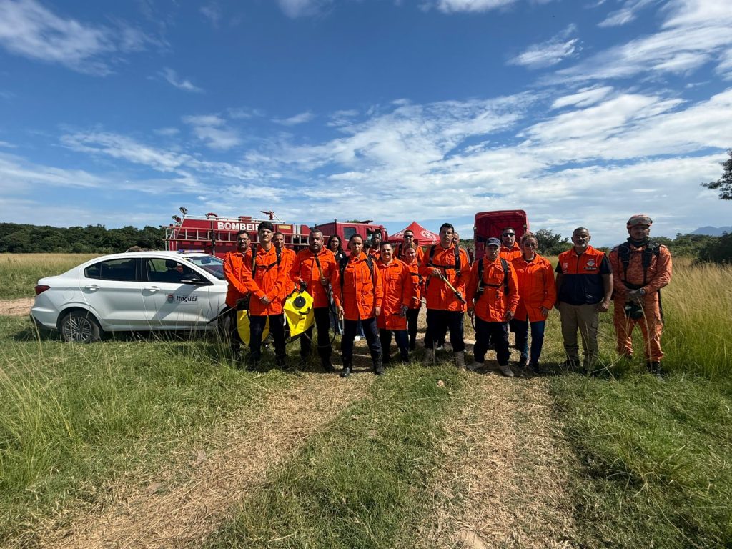 CBMERJ capacita agentes da Defesa Civil de Itaguaí para atuação em incêndios florestais