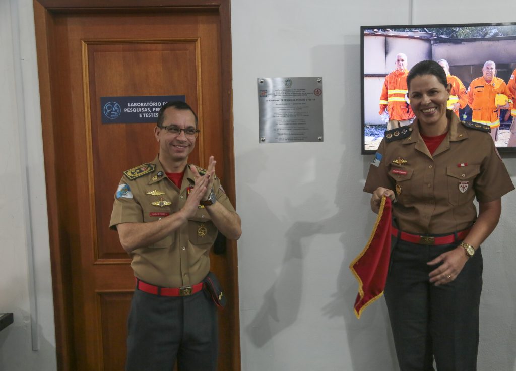 CBMERJ inaugura Centro de Pesquisas, Perícias e Testes e entrega nova viatura para a DPPT